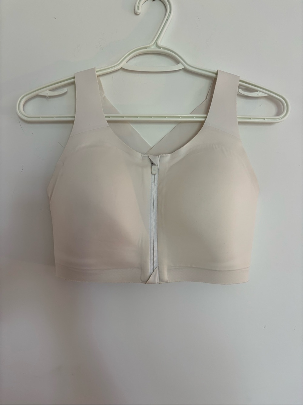 lululemon athletica White Front-Zip Support Sports Bra